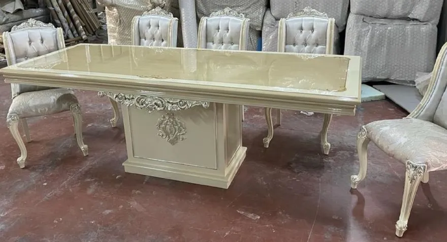 Casa Padrino Luxus Barock Esszimmer Set Silber / Beige / Weiß - 1 Barock Esstisch & 6 Barock Esszimmerstühle - Luxus Esszimmer Möbel im Barockstil - Prunkvolle Barock Esszimmer Möbel