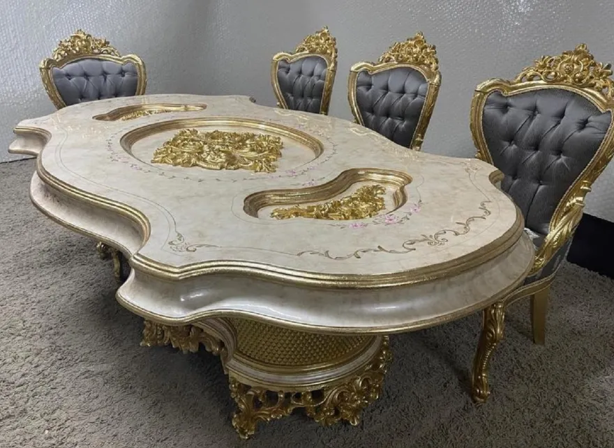Casa Padrino Luxus Barock Esstisch Mehrfarbig / Gold - Prunkvoller Massivholz Esszimmertisch im Barockstil - Barock Esszimmer Möbel - Luxus Esszimmer Möbel im Barockstil - Edel & Prunkvoll