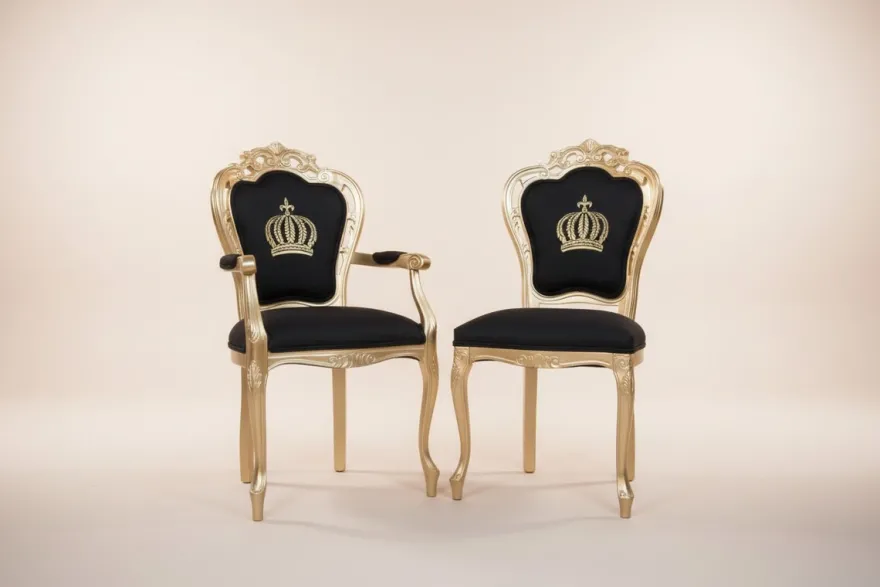 Casa Padrino Luxus Barock Esszimmerstuhl Pompöös von Harald Glööckler Schwarz / Gold, 48x54x105 cm