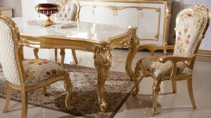 Casa Padrino Luxus Barock Esszimmer Stuhl mit Armlehnen Mehrfarbig / Gold H. 115 cm