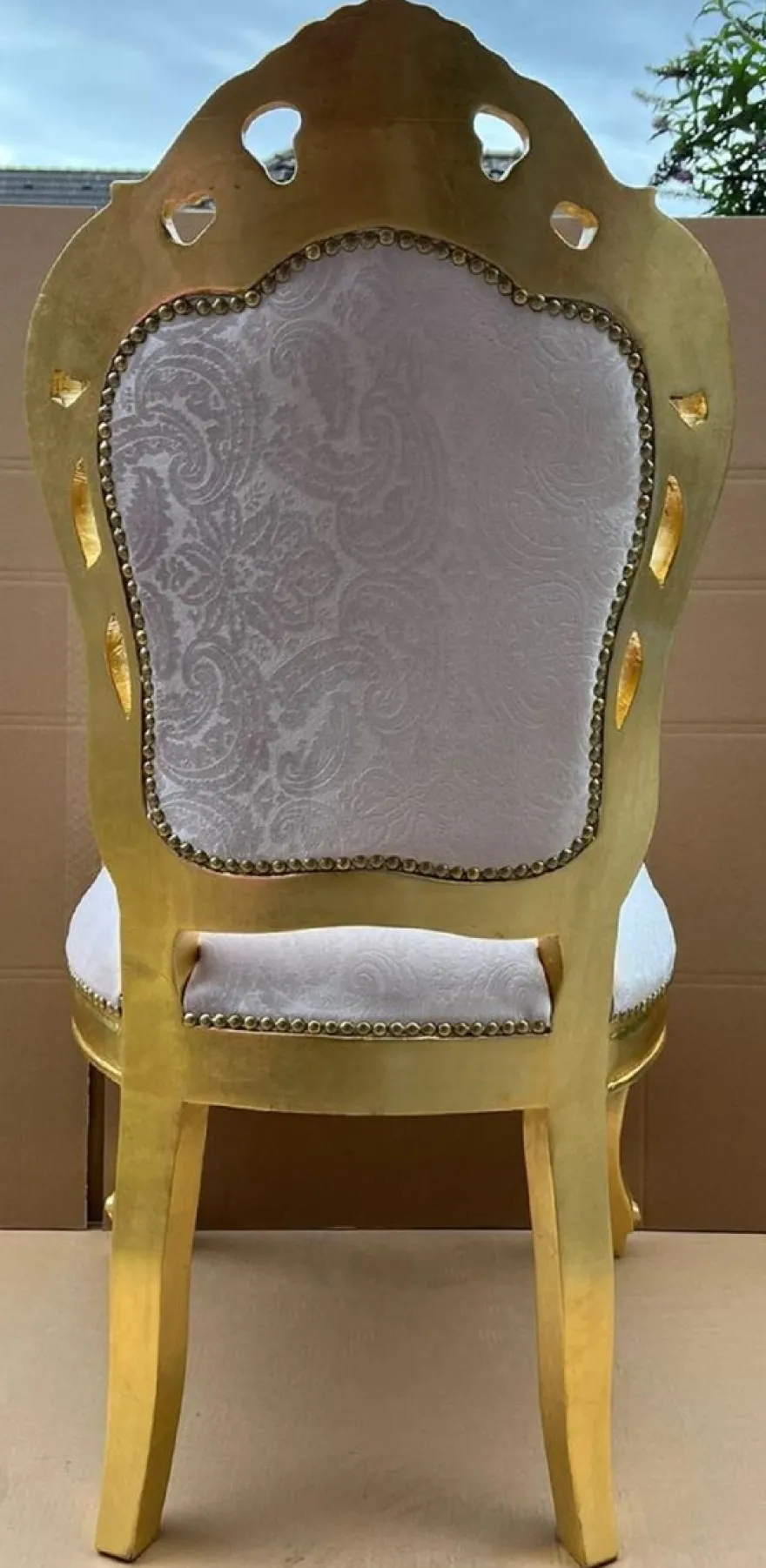 Casa Padrino Luxus Barock Esszimmer Stuhl Grau / Gold - Handgefertigter Barockstil Stuhl mit Muster - Esszimmer Möbel im Barockstil - Barock Möbel
