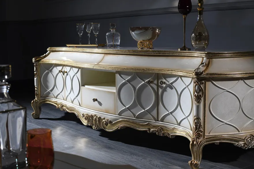 Casa Padrino Luxus Barock Fernsehschrank Weiß / Antik Gold 242 x 65 x H. 70 cm - Prunkvoller Barock Wohnzimmerschrank mit 4 Türen und 3 Schubladen