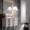 Casa Padrino Luxus Barock Kommode Antik Weiß / Silber - Handgefertigte Massivholz Kommode mit 2 Schubladen - Barockstil Schlafzimmer Möbel - Barock Möbel - Luxus Qualität - Made in Italy