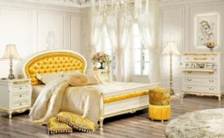 Casa Padrino Luxus Barock Kommode Weiß / Gold - Prunkvolle Barockstil Schlafzimmer Kommode - Luxus Schlafzimmer Möbel im Barockstil - Barock Schlafzimmer Möbel