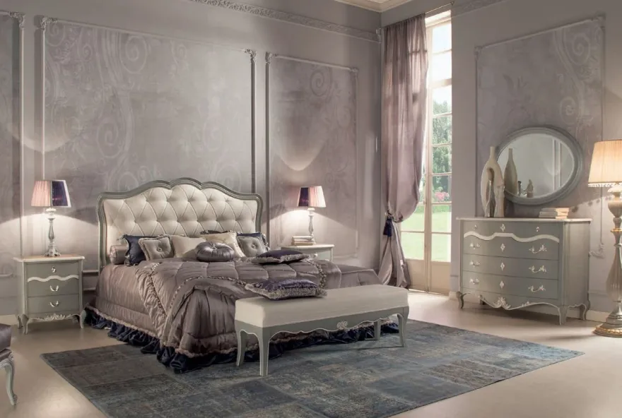 Casa Padrino Luxus Barock Kommode Grau / Weiß - Handgefertigte Massivholz Kommode mit 4 Schubladen - Barockstil Schlafzimmer Möbel - Barock Möbel - Luxus Qualität - Made in Italy