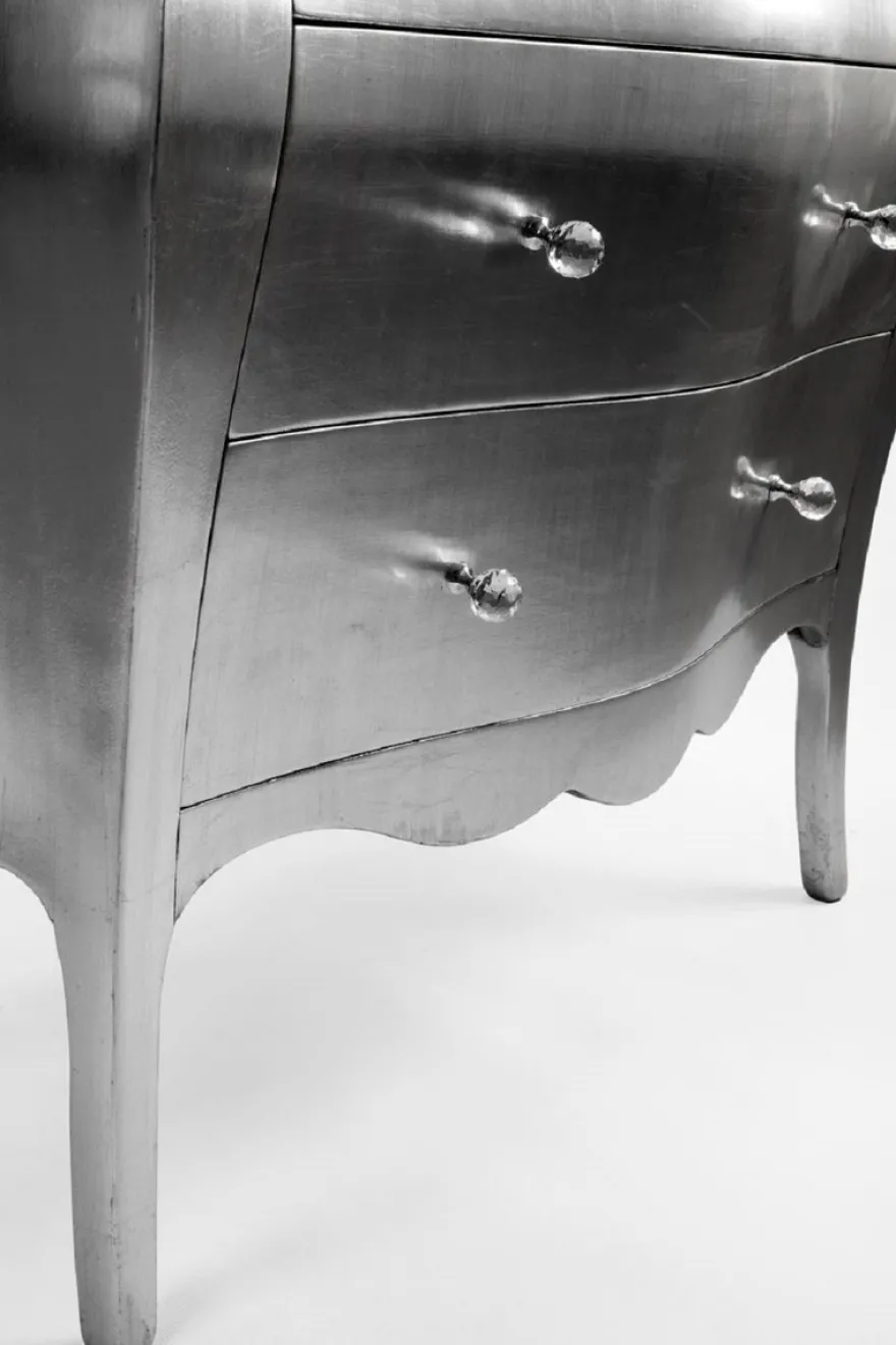 Casa Padrino Luxus Barock Kommode Silber - Handgefertigte Massivholz Kommode mit 3 Schubladen - Luxus Möbel im Barockstil - Barock Möbel - Barock Einrichtung - Edel & Prunkvoll
