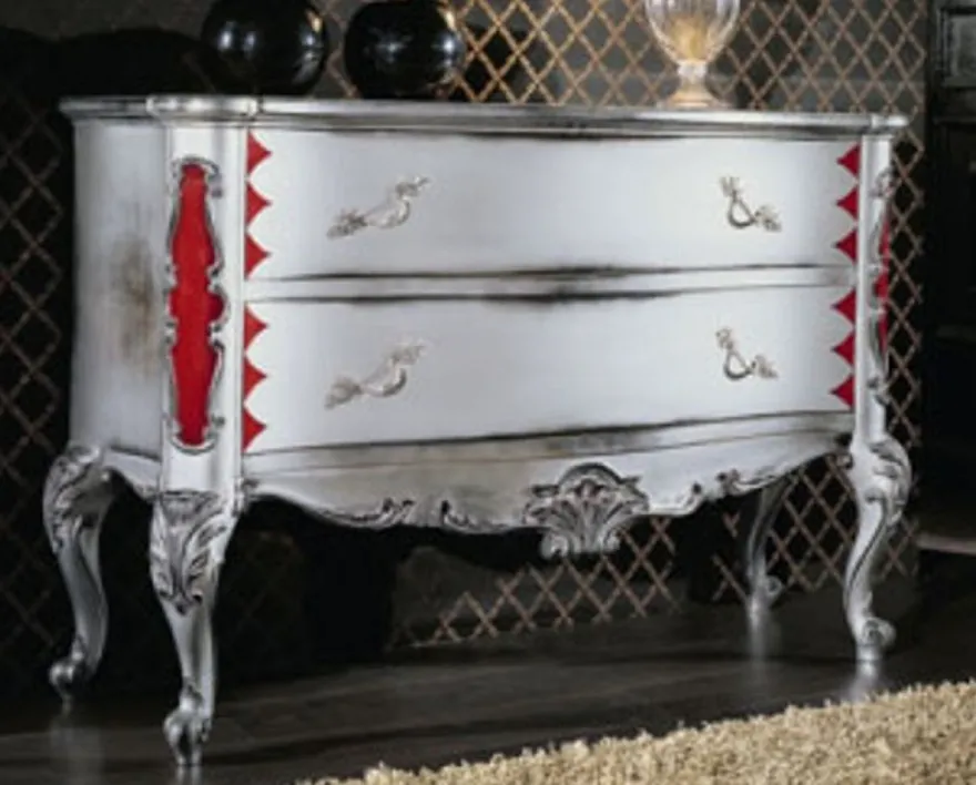 Casa Padrino Luxus Barock Kommode Antik Weiß / Silber / Rot - Handgefertigte Massivholz Kommode mit 2 Schubladen - Barockstil Schlafzimmer Möbel - Barock Möbel - Luxus Qualität - Made in Italy