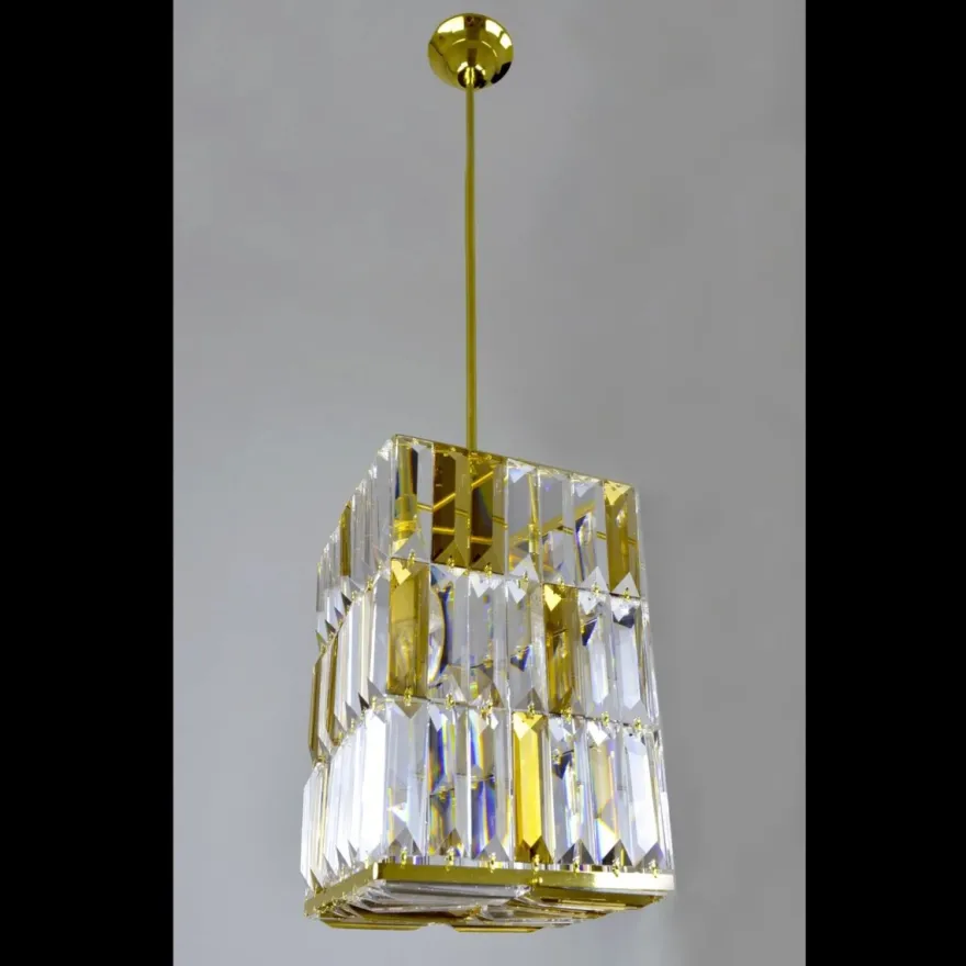 Casa Padrino Luxus Barock Kristall Wandleuchte Gold 16 x 16 x H. 26 cm - Prunkvolle Messing Wandleuchte mit böhmischem Kristallglas - Barock Möbel - Edel & Prunkvoll