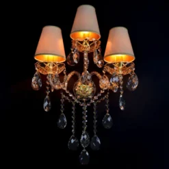 Casa Padrino Luxus Barock Kristall Wandleuchte Gold 43 x 18 x H. 52 cm - Prunkvolle Messing Wandleuchte mit böhmischem Kristallglas - Barock Möbel - Edel & Prunkvoll