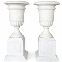 Casa Padrino Luxus Barock Marmor Blumentopf Set auf Säulen Weiß H. 110 cm - Garten Deko