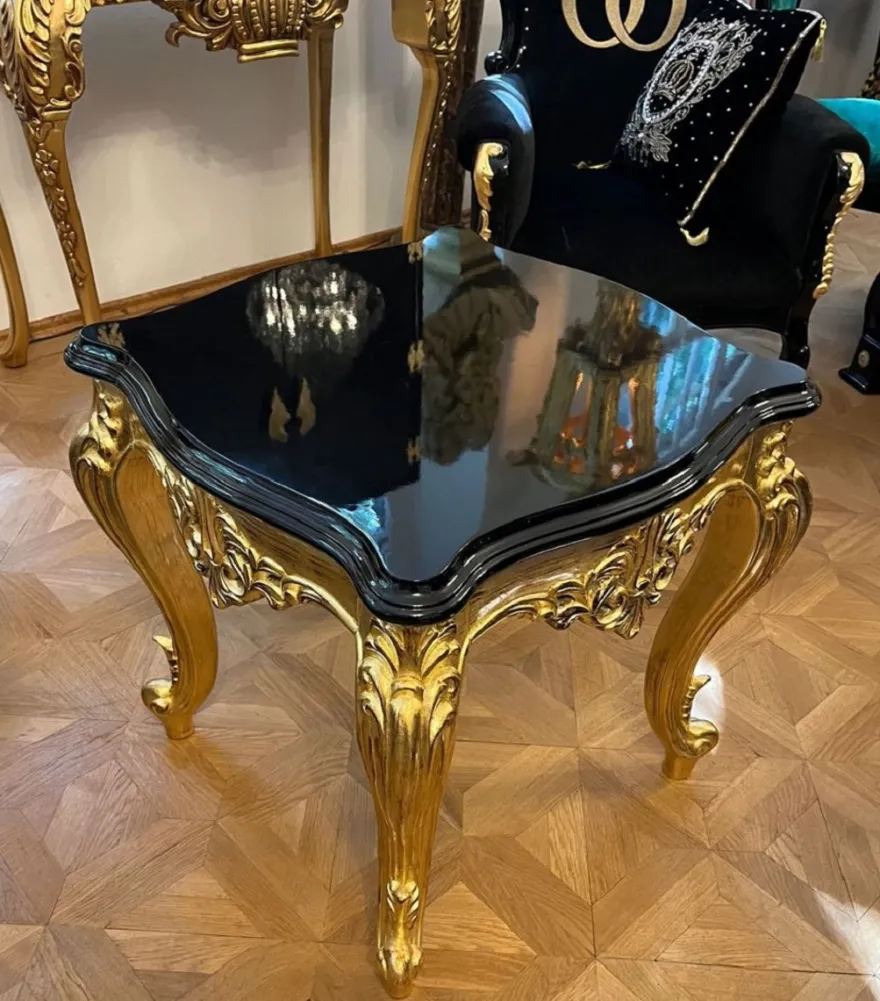 Casa Padrino Luxus Barock Massivholz Beistelltisch Schwarz / Gold - Prunkvoller Luxus Tisch im Barockstil - Luxus Barock Wohnzimmer Möbel