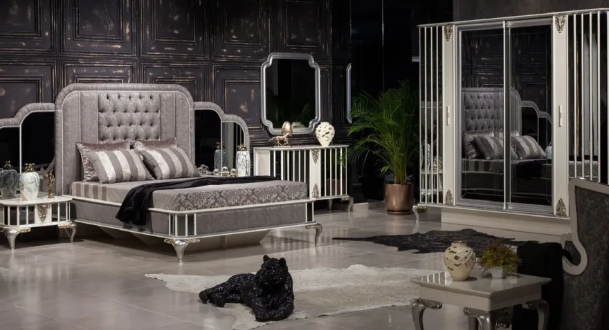 Casa Padrino Luxus Barock Möbel Set Sideboard mit Spiegel Weiß / Silber - Verspiegelter Massivholz Schrank mit elegantem Wandspiegel - Barock Möbel - Edel & Prunkvoll
