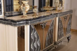 Casa Padrino Luxus Barock Möbel Set Beige / Schwarz / Gold - 1 Barock Sideboard mit 4 Türen & 2 Barock Wandspiegel - Handgefertigte Barock Möbel - Edel & Prunkvoll