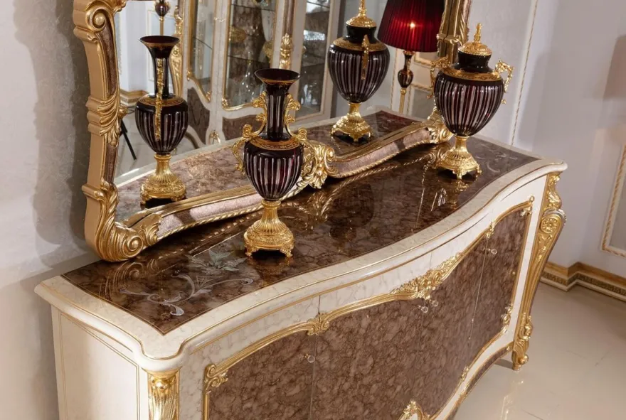 Casa Padrino Luxus Barock Möbel Set Weiß / Braun / Gold - 1 Barock Sideboard mit 4 Türen & 1 Barock Wandspiegel - Barock Möbel - Edel & Prunkvoll