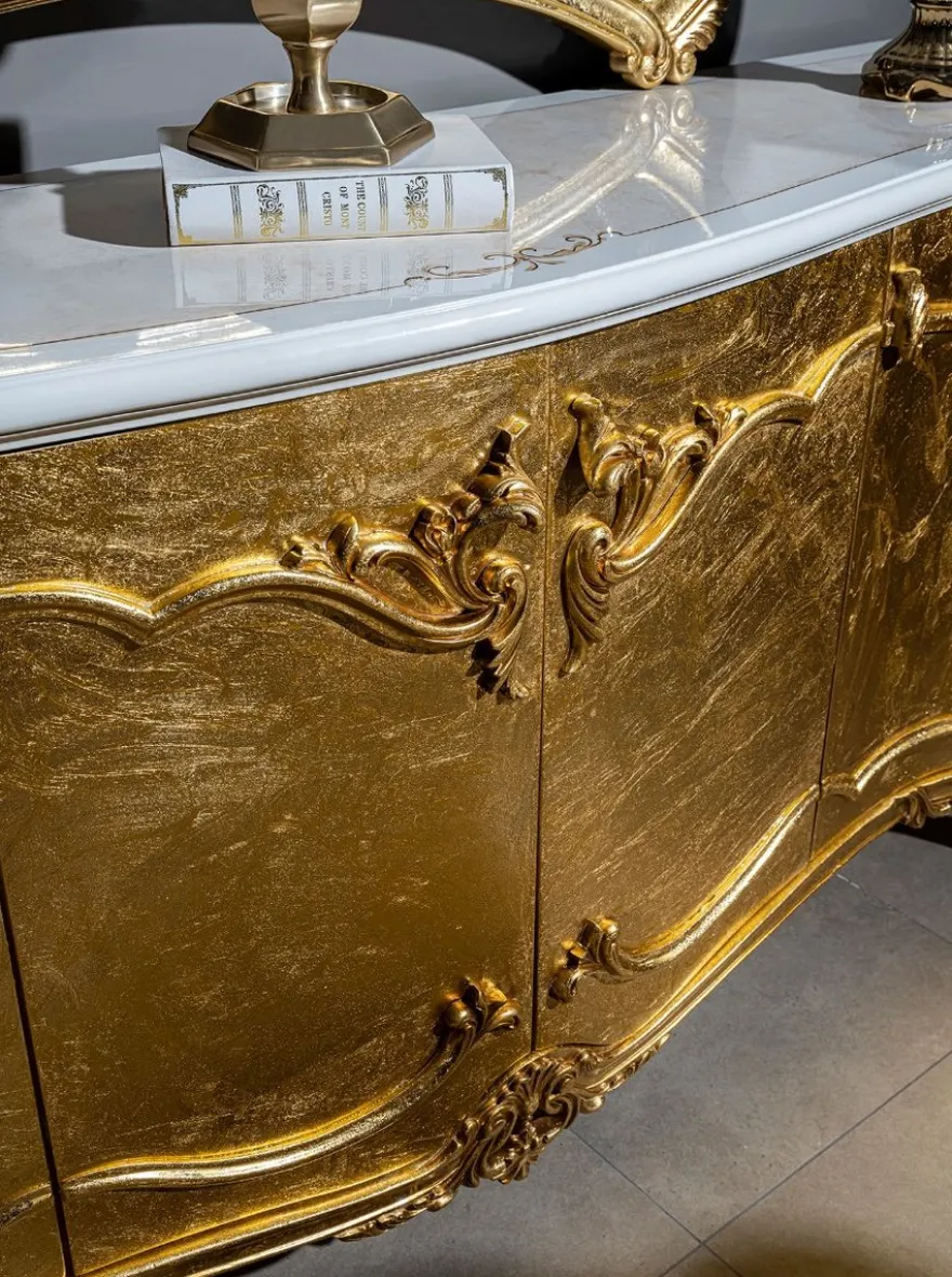 Casa Padrino Luxus Barock Möbel Set Sideboard mit Spiegel Weiß / Gold - Prunkvoller Massivholz Schrank mit elegantem Wandspiegel - Möbel im Barockstil