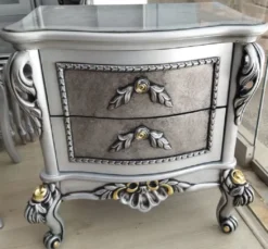 Casa Padrino Luxus Barock Nachtkommode Silber / Schwarz / Gold - Prunkvoller Barock Nachttisch mit 2 Schubladen - Luxus Schlafzimmer Möbel im Barockstil - Barock Möbel - Barock Einrichtung