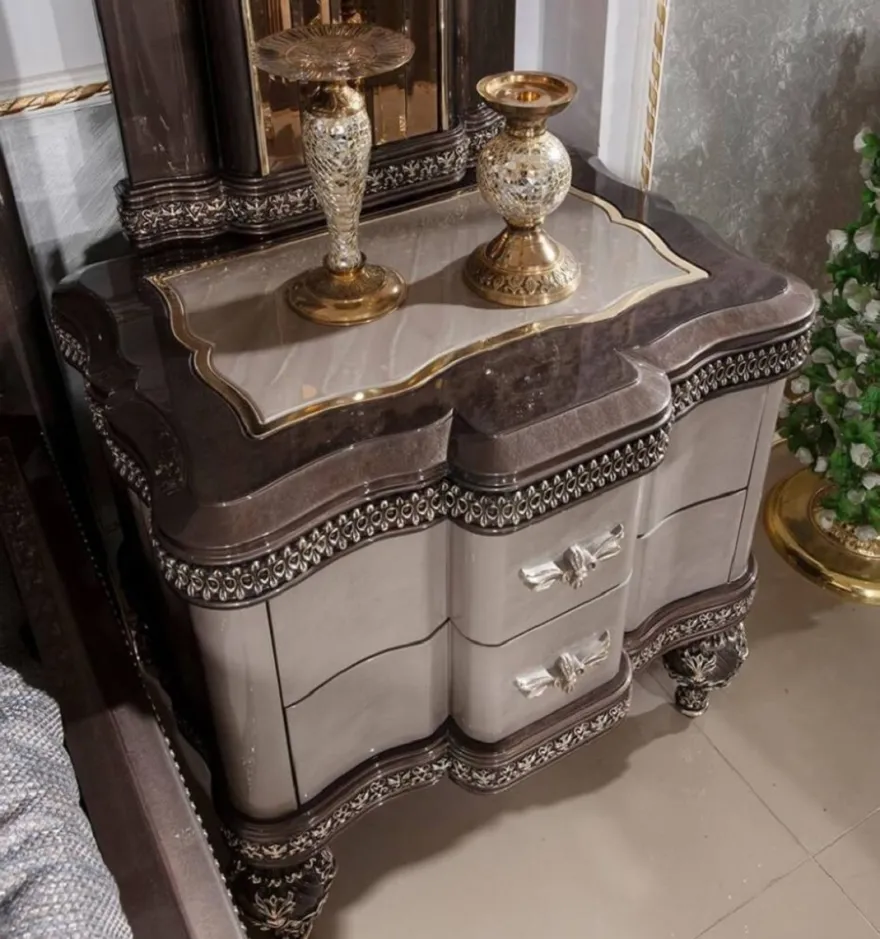 Casa Padrino Luxus Barock Nachtkommode Grau / Schwarz / Gold - Prunkvoller Barockstil Nachttisch mit 2 Schubladen - Luxus Schlafzimmer Möbel im Barockstil - Barock Möbel - Barock Interior