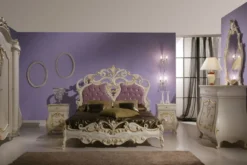 Casa Padrino Luxus Barock Nachtkommode mit 3 Schubladen Creme / Gold - Handgefertigter Barock Nachttisch - Barock Schlafzimmer Möbel - Luxus Möbel in Barockstil - Luxus Qualität - Made in Italy
