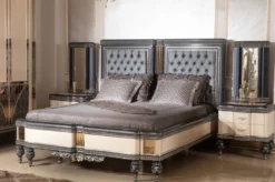 Casa Padrino Luxus Barock Nachtkommode Beige / Schwarz / Gold - Prunkvoller Barockstil Nachttisch mit 2 Schubladen - Luxus Schlafzimmer Möbel im Barockstil - Barock Möbel - Barock Interior