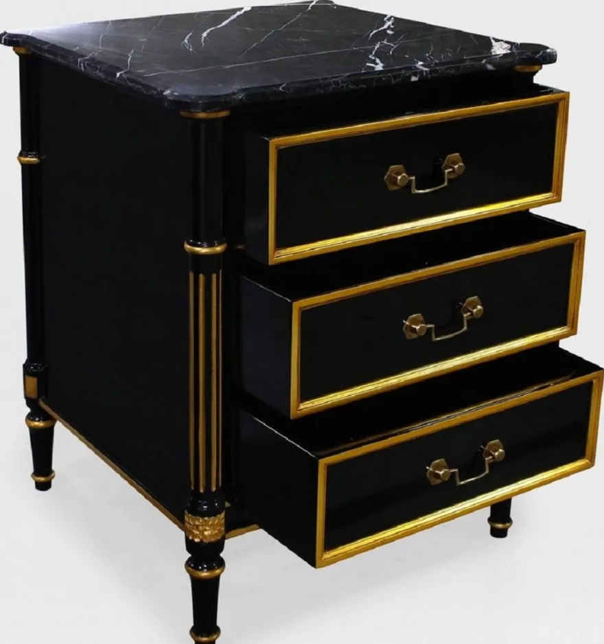 Casa Padrino Luxus Barock Nachtkommode Schwarz / Gold - Barock Mahagoni Nachttisch mit 3 Schubladen und Marmorplatte - Barock Schlafzimmer Möbel - Luxus Möbel in Barockstil - Edel & Prunkvoll