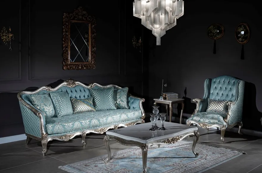 Casa Padrino Luxus Barock Ohrensessel Hellblau / Silber / Gold 77 x 80 x H. 113 cm - Wohnzimmer Sessel mit elegantem Muster und dekorativem Kissen - Barock Wohnzimmer Möbel