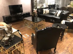 Casa Padrino Luxus Barock Ohrensessel Gold / Schwarz 78 x 80 x H. 108 cm - Edler Wohnzimmer Sessel im Barockstil - Barock Wohnzimmer Möbel