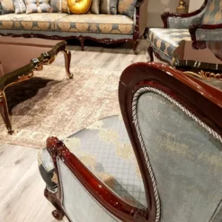 Casa Padrino Luxus Barock Ohrensessel Silber / Beige / Dunkelbraun - Prunkvoller Wohnzimmer Sessel mit elegantem Muster - Barock Möbel