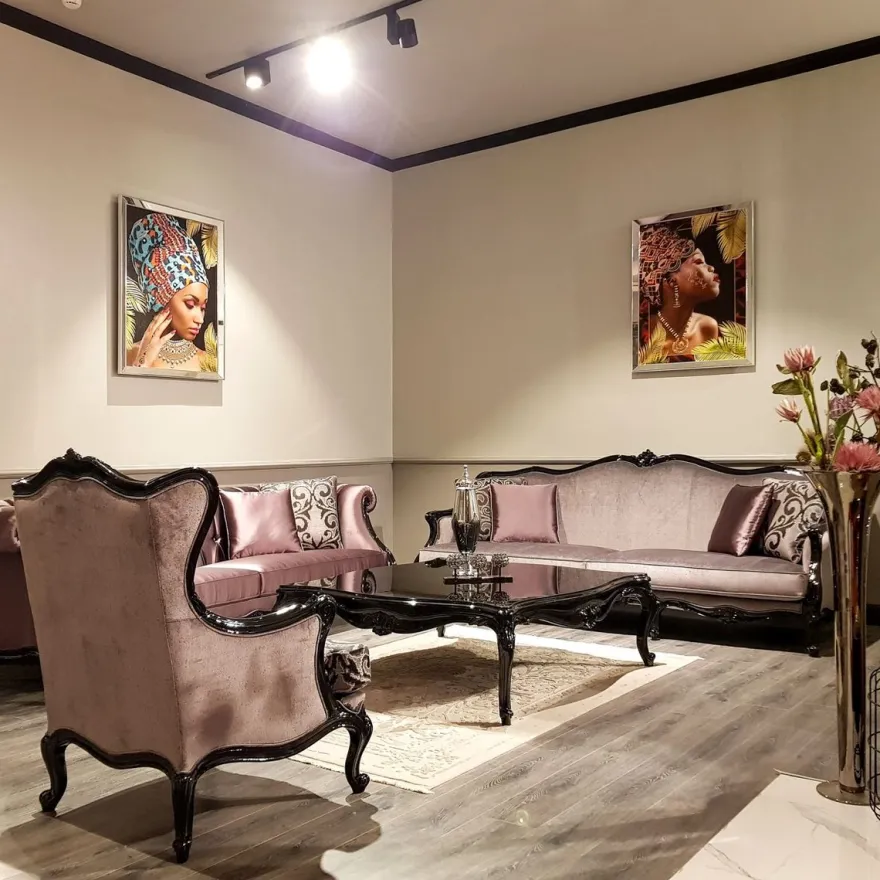 Casa Padrino Luxus Barock Ohrensessel Rosa / Schwarz - Prunkvoller Wohnzimmer Sessel mit elegantem Muster - Wohnzimmer Möbel im Barockstil