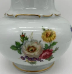 Casa Padrino Luxus Barock Porzellan Vase Weiß / Mehrfarbig / Gold H. 23 cm - Runde Blumenvase im Barockstil - Luxus Barock Accessoires - Reichenbach Porzellan - Luxus Qualität - Made in Germany