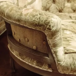 Casa Padrino Luxus Barock Samt Sessel Mehrfarbig - Handgefertigter Barockstil Wohnzimmer Sessel - Luxus Wohnzimmer Möbel im Barockstil - Barock Möbel - Edel & Prunkvoll