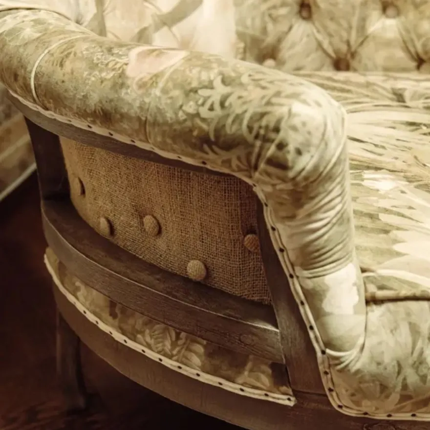 Casa Padrino Luxus Barock Samt Sessel Mehrfarbig - Handgefertigter Barockstil Wohnzimmer Sessel - Luxus Wohnzimmer Möbel im Barockstil - Barock Möbel - Edel & Prunkvoll