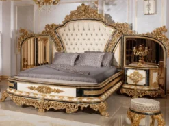 Casa Padrino Luxus Barock Schlafzimmer Set Gold / Weiß / Blau / Gold - 1 Doppelbett mit Kopfteil & 2 Nachtkommoden - Schlafzimmer Möbel im Barockstil - Edel & Prunkvoll