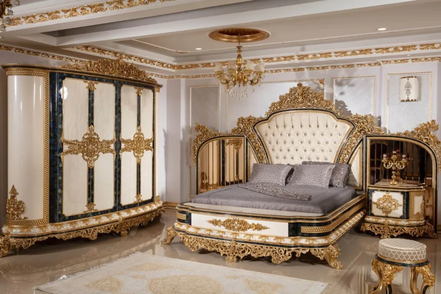 Casa Padrino Luxus Barock Schlafzimmer Set Gold / Weiß / Blau / Gold - 1 Doppelbett mit Kopfteil & 2 Nachtkommoden - Schlafzimmer Möbel im Barockstil - Edel & Prunkvoll