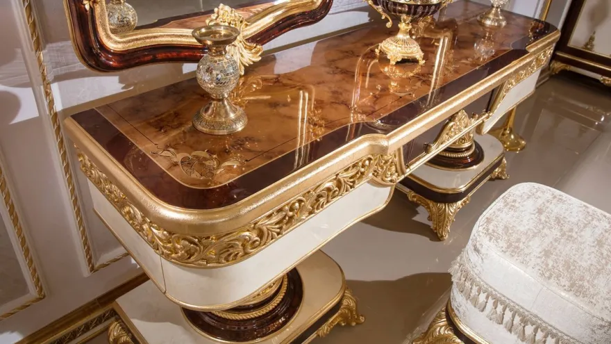 Casa Padrino Luxus Barock Schlafzimmer Set Braun / Weiß / Gold - 1 Barock Schminkkommode & 2 Barock Spiegel & 1 Barock Hocker - Barock Schlafzimmer Möbel - Edel & Prunkvoll