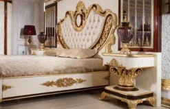 Casa Padrino Luxus Barock Schlafzimmer Set Gold / Weiß / Braun / Gold - 1 Doppelbett mit Kopfteil & 2 Nachtkommoden - Schlafzimmer Möbel im Barockstil - Edel & Prunkvoll