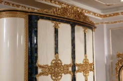 Casa Padrino Luxus Barock Schlafzimmerschrank Weiß / Blau / Gold - Prunkvoller Kleiderschrank im Barockstil - Barock Schlafzimmer & Hotel Möbel - Edel & Prunkvoll