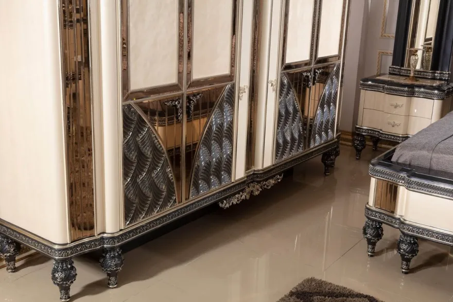 Casa Padrino Luxus Barock Schlafzimmerschrank Beige / Schwarz / Gold - Prunkvoller Massivholz Kleiderschrank im Barockstil - Barock Schlafzimmer & Hotel Möbel - Edel & Prunkvoll