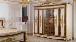 Casa Padrino Luxus Barock Schlafzimmerschrank Weiß / Beige / Braun / Gold - Prunkvoller Massivholz Kleiderschrank im Barockstil - Barock Schlafzimmer & Hotel Möbel - Edel & Prunkvoll