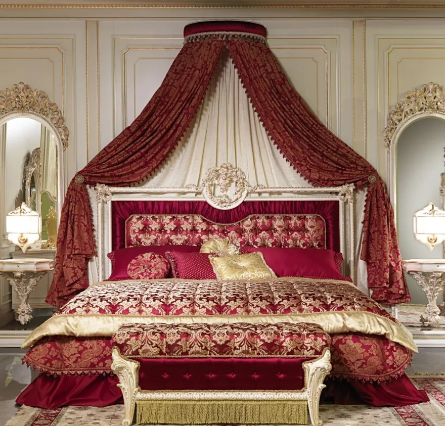 Casa Padrino Luxus Barock Schlafzimmer Set Bordeauxrot / Weiß / Gold - 1 Doppelbett mit Kopfteil & 1 Baldachin & 1 Sitzbank - Barock Schlafzimmer Möbel - Edel & Prunkvoll