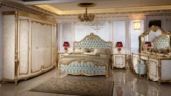 Casa Padrino Luxus Barock Schlafzimmerschrank Weiß / Beige / Gold - Prunkvoller Massivholz Kleiderschrank im Barockstil - Barock Schlafzimmer Möbel - Edel & Prunkvoll