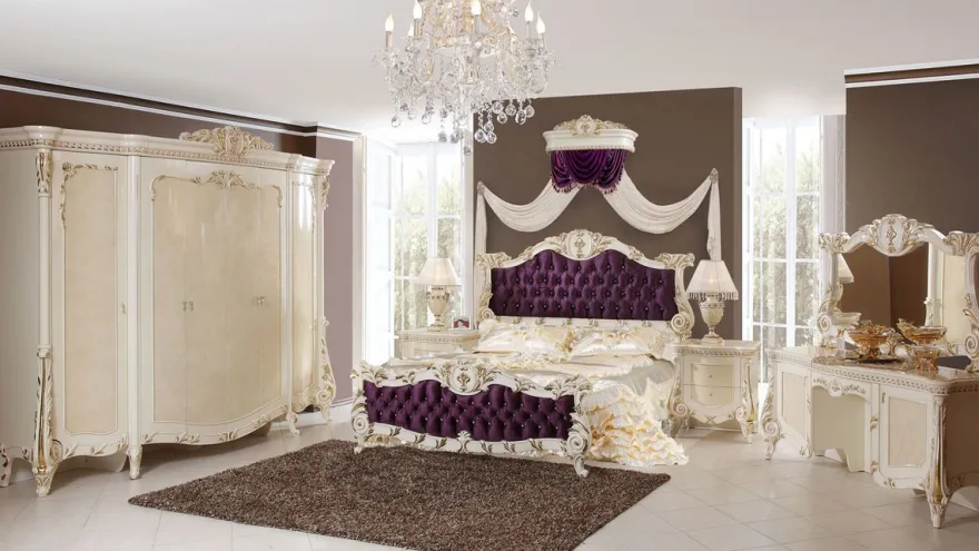 Casa Padrino Luxus Barock Schlafzimmer Set Beige / Weiß / Gold - 1 Barock Schminkkommode & 1 Barock Spiegel - Luxus Schlafzimmer Möbel im Barockstil - Barock Möbel - Edel & Prunkvoll