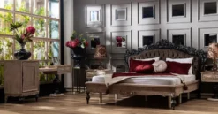 Casa Padrino Luxus Barock Schlafzimmer Set Dunkelbraun / Naturfarben / Schwarz / Gold - 1 Doppelbett mit Kopfteil & 2 Nachtkommoden - Schlafzimmer Möbel im Barockstil - Edel & Prunkvoll