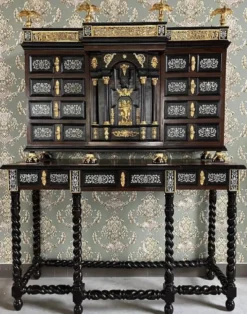 Casa Padrino Luxus Barock Sekretär Schwarz / Braun / Gold - Handgefertigter Antik Stil Massivholz Sekretär mit Türen und Schubladen - Barock Büromöbel - Barock Möbel - Edel & Prunkvoll