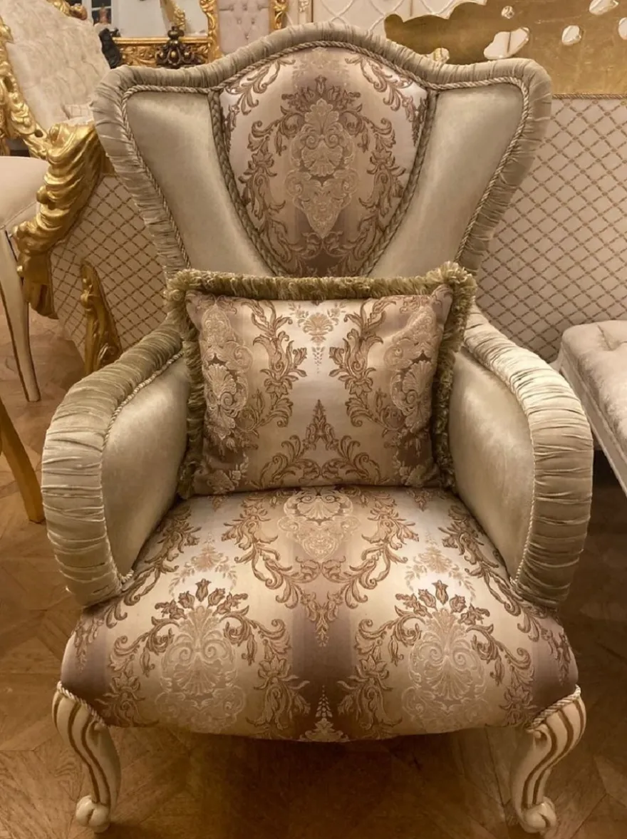 Casa Padrino Luxus Barock Sessel Grün / Mehrfarbig / Creme / Braun - Prunkvoller Wohnzimmer Sessel mit elegantem Muster - Luxus Wohnzimmer Möbel im Barockstil - Barock Möbel - Edel & Prunkvoll