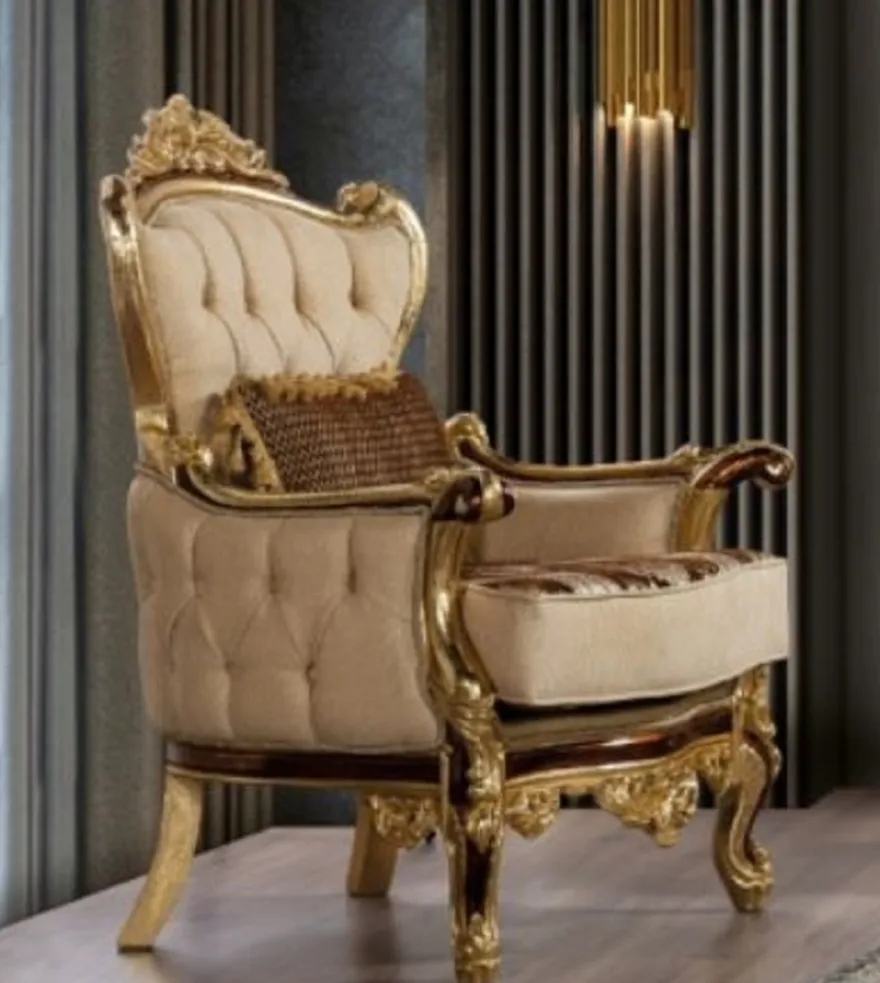 Casa Padrino Luxus Barock Sessel Beige / Braun / Gold - Prunkvoller Wohnzimmer Sessel mit Muster - Barock Wohnzimmer Möbel