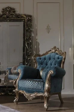 Casa Padrino Luxus Barock Sessel Blau / Gold 97 x 90 x H. 115 cm - Wohnzimmer Sessel mit elegantem Muster und dekorativem Kissen - Barock Wohnzimmer Möbel