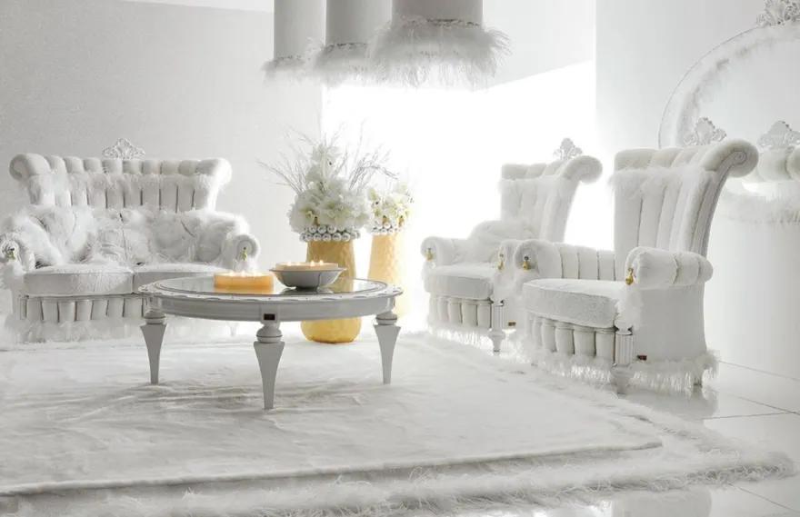 Casa Padrino Luxus Barock Sessel Weiß / Gold - Prunkvoller Wohnzimmer Sessel im Barockstil - Barock Wohnzimmer Möbel - Barock Schloß Möbel - Erstklassische Qualität - Made in Italy