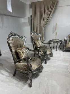 Casa Padrino Luxus Barock Sessel Silber / Gold / Weiß / Schwarz / Silber - Prunkvoller Wohnzimmer Sessel - Barockstil Wohnzimmer Möbel - Luxus Möbel im Barockstil - Barock Einrichtung
