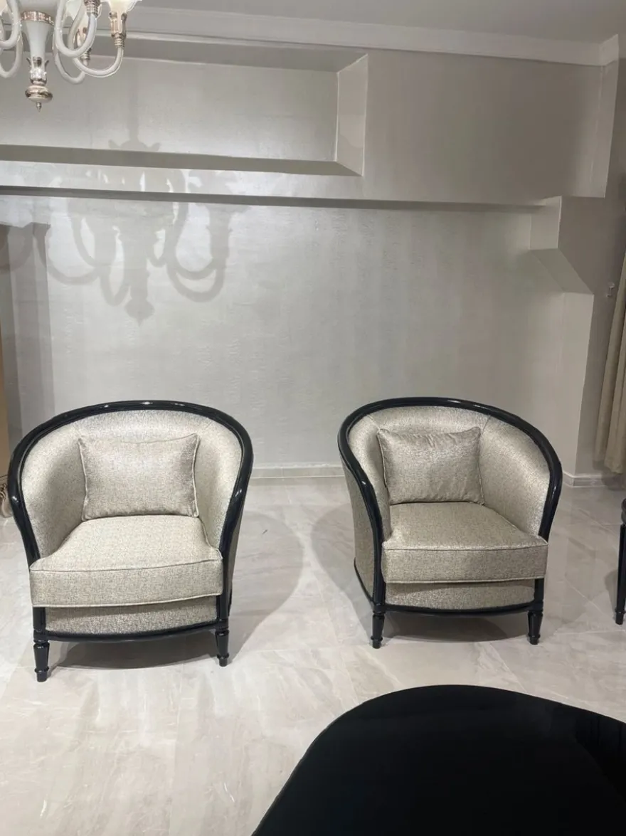 Casa Padrino Luxus Barock Sessel Gold / Schwarz - Barockstil Wohnzimmer Sessel - Barockstil Wohnzimmer Möbel - Luxus Möbel im Barockstil - Barock Einrichtung - Edel & Prunkvoll
