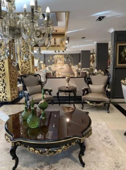 Casa Padrino Luxus Barock Sessel Silber / Schwarz / Gold - Handgefertigter Wohnzimmer Sessel mit gepolsterten Armlehnen - Barock Wohnzimmer Möbel - Edel & Prunkvoll